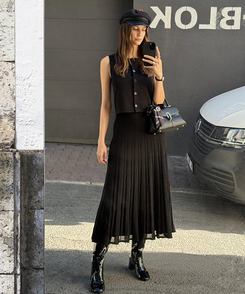 ابيكول Pleated Knit Midi Dress
